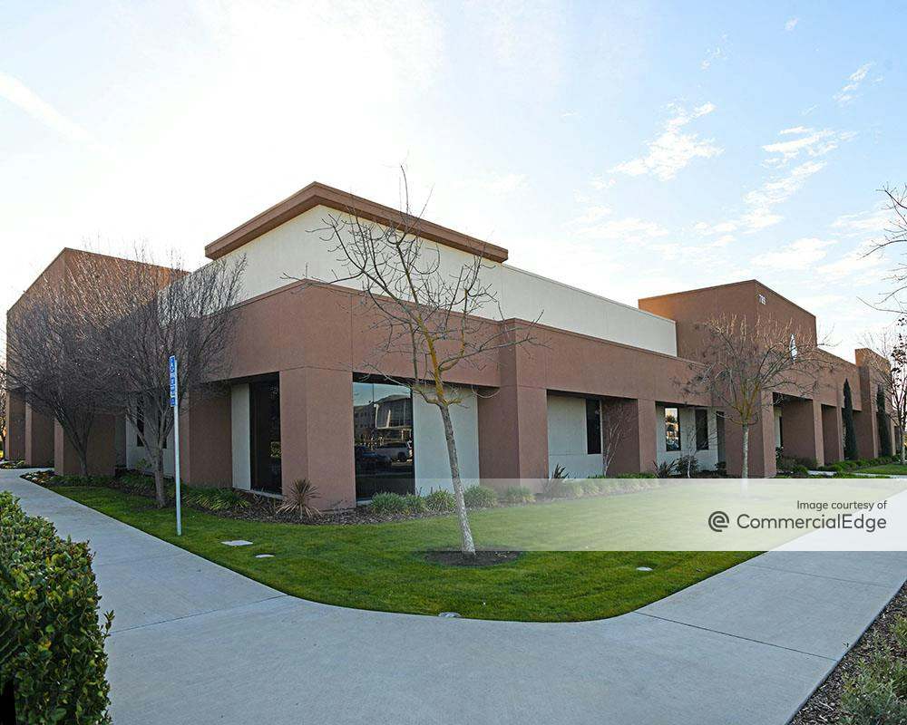 Clovis Community Medical Center Corporate Office Building 789